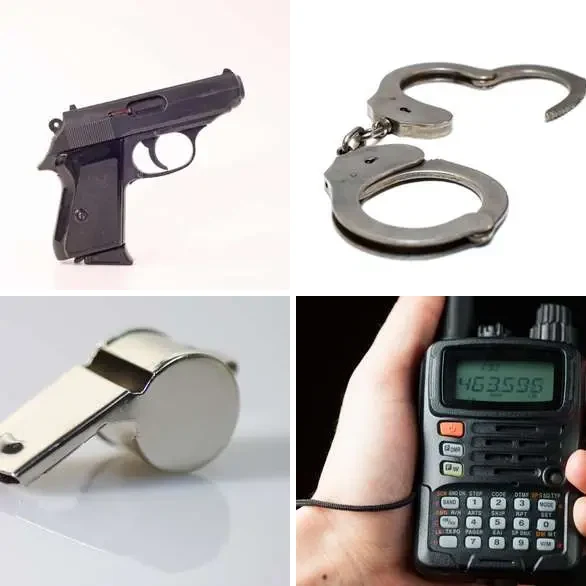 4 images 1 mot 8 lettres : solution POLICIER